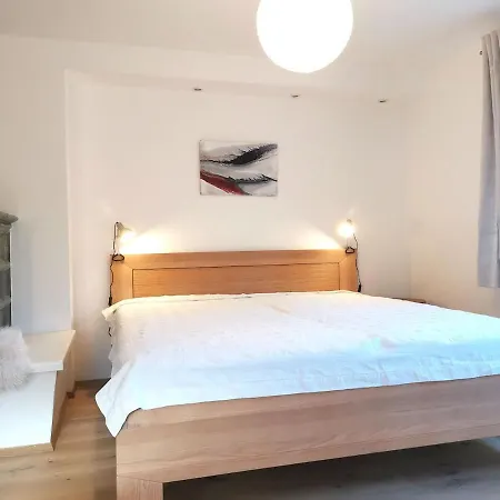 Apartment Wohnen Und Kunst In St Christoph